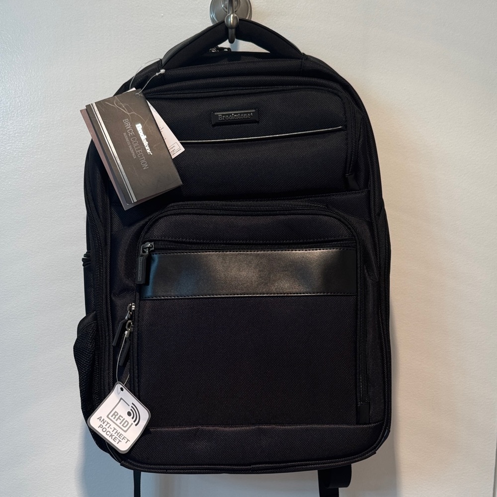Brookstone Bryce Laptop Travel Backpack - Picture 8 of 15